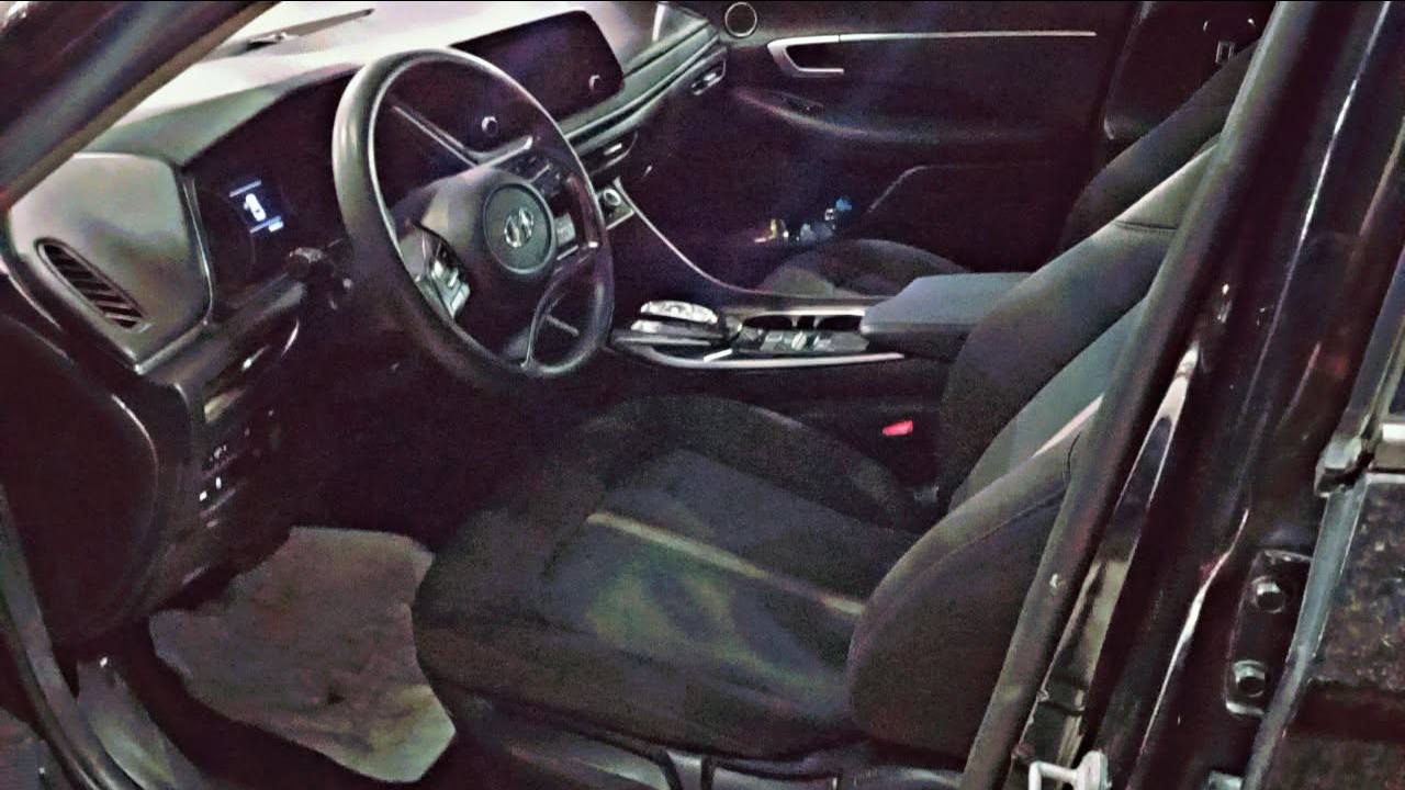 سوناتا موديل 2022 يتوفر لدينه اقصاد جميع انواع السيارات عنوان المعرض بغداد الشعب قرب سوق  شلال و قرب سوق اربع الاف الاستفسار خاص رقم الاستفسار ***********
