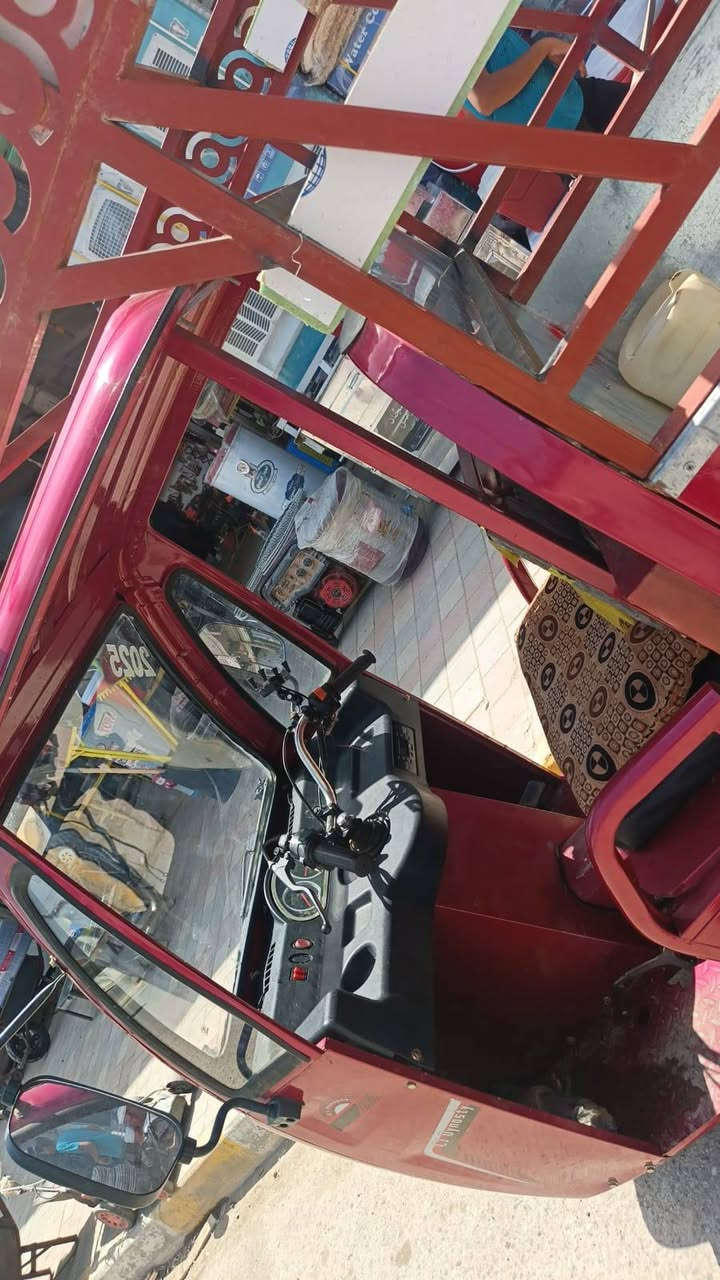 ستوته البيع جديد موديل 25 شرط شركه
كير ثقيل و خفيف سعر 28 مجال بصيد.  مكان رمادي الخمسه كيلو 
تحويل نفس اليوم ***********
