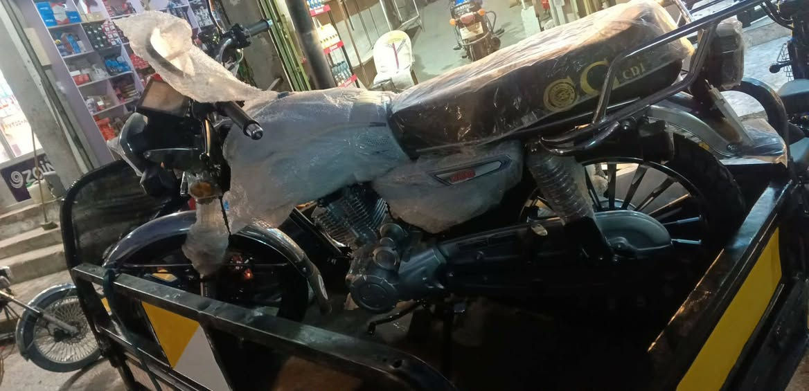 سلام عليكم ماطور للبيع سونك 25صفر مماشي ولا متر بيدك تخلي بانزين سعره 875وبي مجال بسيط جوه السوك ***********الشراي يخابر بيع ومراوس
