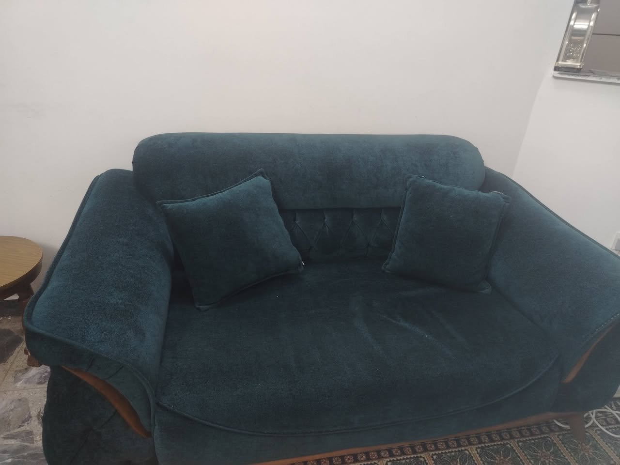 قنفات تركي مستعمل السعر 800000 الف رقم التواصل ***********
