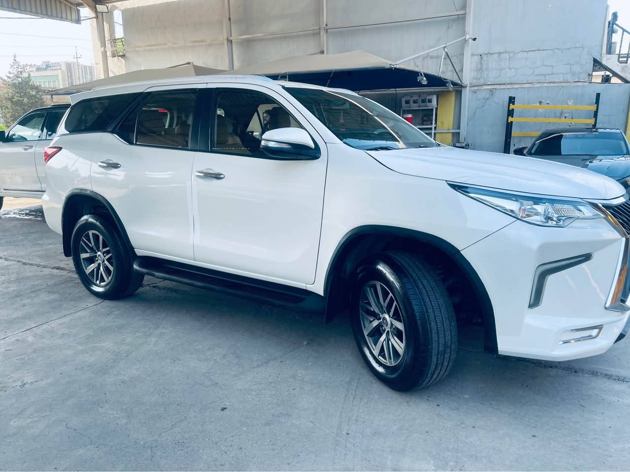 ‏  📦 Fortuner 2020
تۆیۆتا فرۆچنەر 2020 
خلیجی سفری شەریکەی هه ولير
مواسەفات:-
🔹- دەبڵ ئەکسل ٤*٤.
🔹- ٣ ڕیز کوشن. 
🔹- تەبریت مەرکەزی. 
🔹- ناو قەیسی. 
🔹- گێچ ئەلیکترۆنی. 
🔹- سوکان ڤۆلیۆم. 
🔹- تەحدید سورعە. 
🔹- ئاوێنە کارەبایی. 
🔹- کامێرای پشته وه
🔹- حاسەی بیلادی. 
🔹- سیستەمی ECO و Power Mode. 
🔹- گێڕ ئۆتۆماتیک + عادی. 
🔹- سويچ كونترؤل
-🔹 ده رگاي سايق بوياغه بي محجون + بونيد روبعه ك صبغ به ٢ پارچه ده فرؤشم
، سەنەوی تازەیە ، بە ناوی خۆمەوەیە ،گێڕو مەکینەو ده بل اكسل به شه رت برغي نه كرايته وه بەشەرت
سعرى ٢٢٩ سعر بلاش$ 💵 مجاله كي به سيت
♦️ژ.م***********
شوێن:هه ولير
تويتا فورنتينه ر ٢٠٢٠ زيرو اربيل مسافات srs 
دبل اكسل 4*4 محرك كير مكفولات برغي ما مفتوع سياره باب سايق به خ بنيد روبع صبغ ابيع قتعتين
مسافات فول بدون سلايد أربيل, العراق
