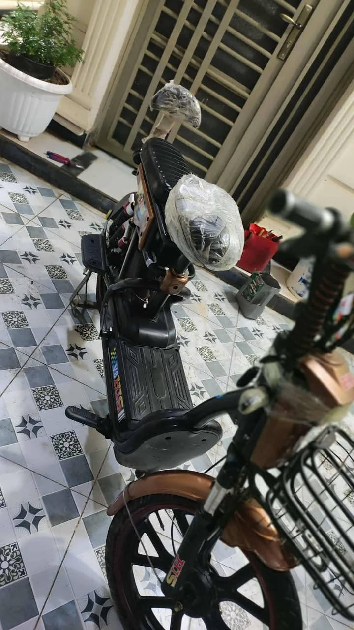 سلام عليكم دراجه شحن للبيع
كهربائيات كله شغاله كلوب اشاير هورن خمس باتريات  دبلات توني شادهن شوفت عينك دراجه نظيفه 
حجم 14 مكان سوق شيوخ 
سعر 275وبيها مجال


**إذا كنت صاحب هذا الإعلان وتريد حذفه لأي سبب، رجاءا أرسل رسالة إلى الدعم الفني**