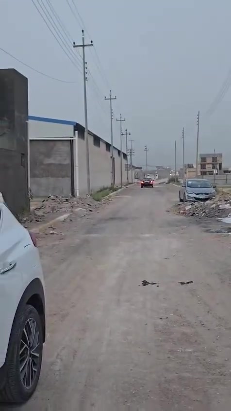 سلام عليكم بيت 150 متر ما مسكون يبعد عن ليمام 5كيلو طريق رابط قريب مجمع عتبه سعره ب120 بيه مجال مراوس ماكو مشكله يرهم قصاد سند ٢٥ خابرني بخدمتك ***********
