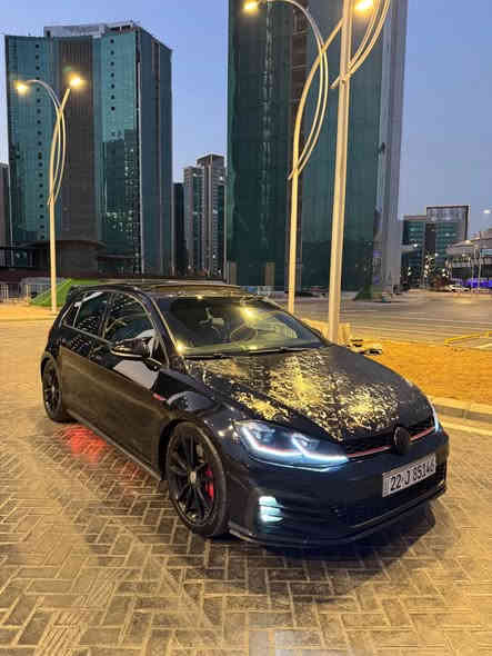 Golf GTI 2021
ڤۆلکسواگن گۆلف 
رەنگی رەش  
مەکينە ۲.٠ تۆربۆ 

 مواصفات 
بەسمە - گوشین جلد - گوشین هیتەر - پانۆرامە - لایت لید - شاشە گەورە - ٣ گێر  

کامل جوانکاريە دينار مەسروفی نيە 

٤ تایە و ويلی نوێی لەسەرە 

٢ پارچە صبغە
بۆنت و سقف  

ئيرباگ بەس شان تەقيە 

گێر و مەکينە و کارەبايات و تەبريد بە شەرت 

سەيارەيەکە نمونە لە  جوانی بێ  کێشەيە هيچ مەسروفێکی تێدانيە 
رەقەم هەولێر رەقەم و سەنەوی نوێ 

سعری  153$ مەجالی تێدايە 

***********
کۆرەک،ڤايبەر،واتس ئاپ شقلاوة
