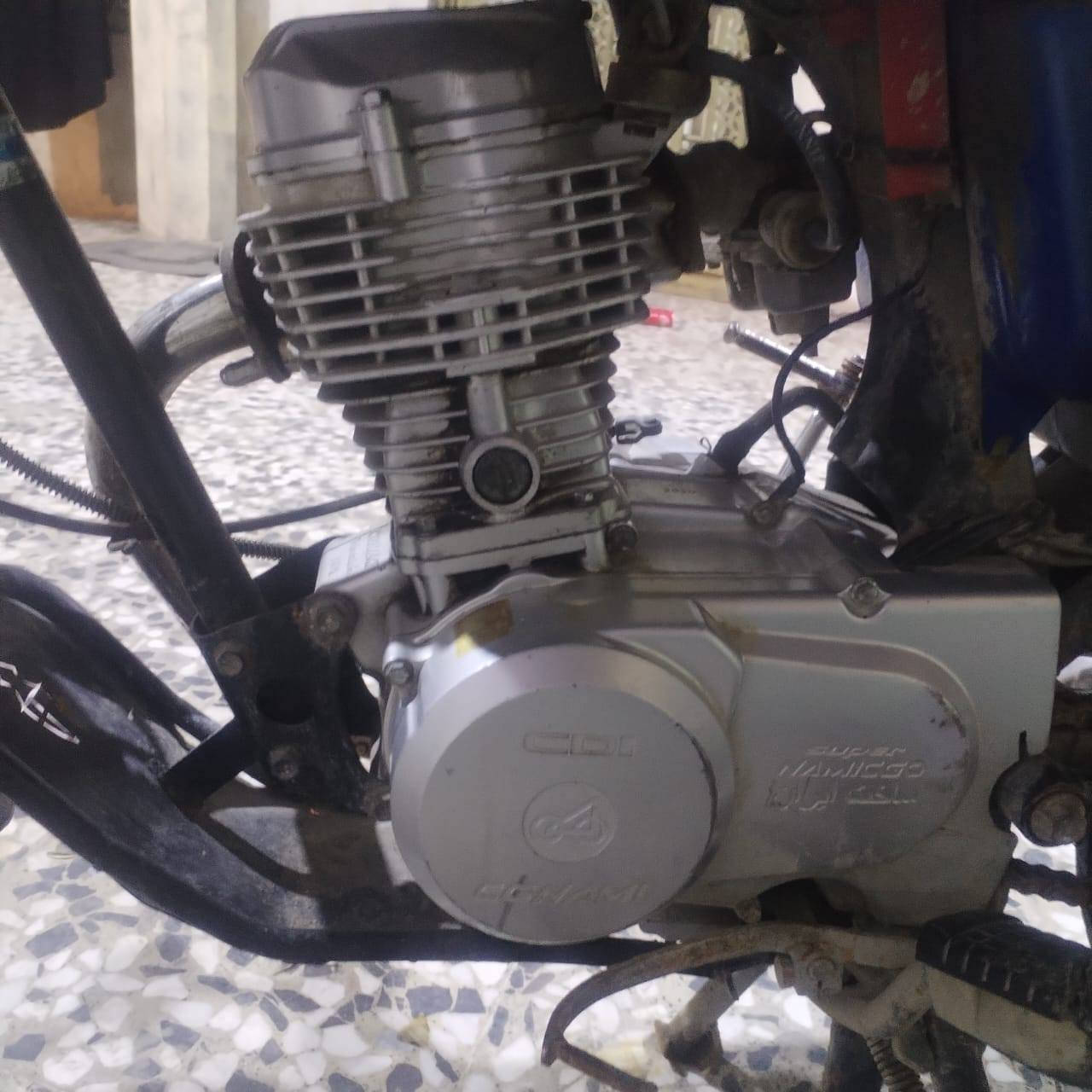 السلام عليكم دراجه سيجي للبيع دراجه اوراق اريدها ب650مكاني الجزيره ***********
