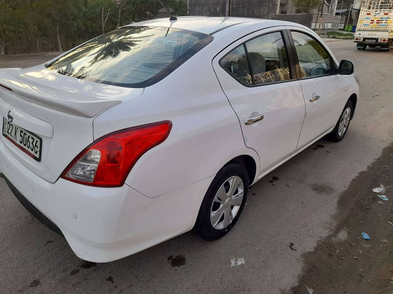 السلام عليكم 
للبيع نيسان سني هندي بليته زركه 
موديل 2020 رقم اربيل الجديد تريد تحويل تريد وكاله كير مكينه صدر تبريد سياره جاهزه شاشه دوشمه جديده 
العنوان / بغداد- الصليخ 
السعر / 104
الاتصال / ***********
