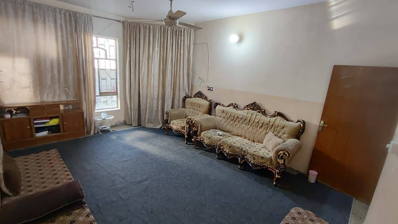 🕋بسم الله الرحمٰن الرحيم 🕋

👋السلام عليكم ورحمة الله وبركاته👋

🏪يعلن مكتب انمار للعقار

🌄الانبار قضاء الفلوجه

🏡 بيت 

#للبيع حي العسكري قرب اسولق عبودي 

🚧 بناء طابوك 

📐المساحه 175م واقع حال اكبر 
 
 سنه البناء  2005

📃طابو صرف سند تحويل ملكيه بسم شخص واحد 

🛣️شارع 10 م خدمات مجاري مجاري تبليط 

🏠طابق واحد 

🔵استقبال وحديقه وكراج   
🔵مطبخ 
🔵غرف عدد 2
🔵مناور عدد 2
🔵صاله 
🔵صحيات 3
🔵السطح شتايكر 
 

💲#السعر المعلن 185 مليون من قبل صاحب العقار وقابل للتفاوض 

ملاحظه يرهم مراوس اذا اكو شي مناسب بالجغيفي الثانيه او بغير مكان 

🧑‍💻عزيزي عندك عقار وتريد تبيعه باسرع وقت راسل صفحتنه نلبي لك طلبك 🙏♥️

⁉️للاستفسار اكثر مراسله صفحتنا او زياره المكتب انمار للعقار الواقع على شارع 60 مجاور مطعم  نفر بخاري  ومجاور المطعم وكوفي بلاك ساراي شارع السكلات او الاتصال 

☎️***********☎️كورك 
☎️***********☎️ واتساب  

⁉️اذا كنت تملك عقار وترغب في نشره مراسله صفحتنا او زياره المكتب انمار للعقار او ارسال المعلومات على الواتساب ☎️👆

⁉️الاسعار المعلنه في مكتبنا تحدد من قبل البائع وليس المكتب ونجمع البائع والمشتري وجها لوجه لاتمام عمليه البيع

⁉️متابعه ولايك للصفحه ليصلكم كل ماهو جديد فضلاً وليس أمراً

♥️طابت أوقاتكم بكل خير ♥️
