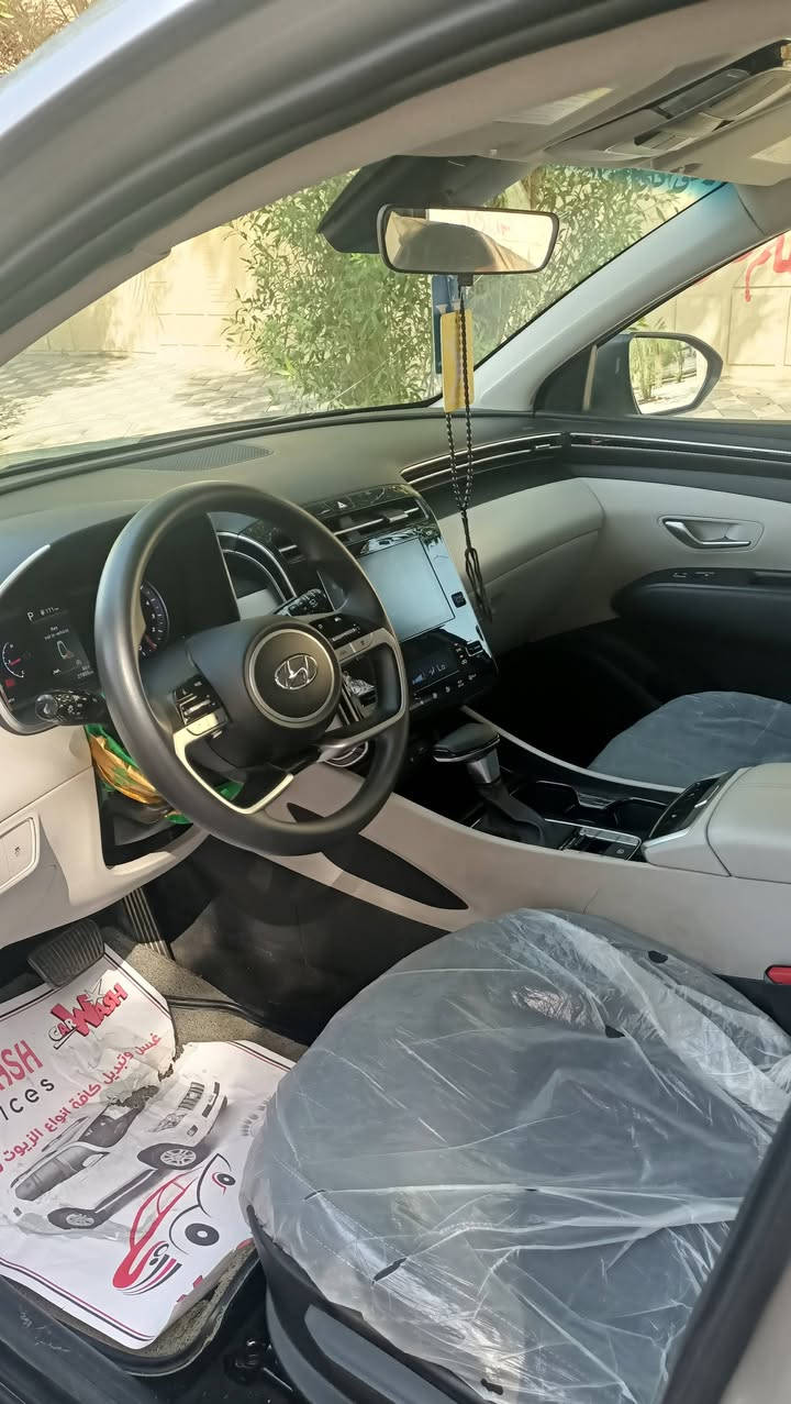 السلام عليكم
هيونداي توسان موديل 2024
وارد امريكي نص فول 
مواصفات سيارة 
تشغيل عن بعد 
اشاير مري 
تحكمات استيرن 
صندوك كهرباء 
أربعه انظمة قياده 
تبريد قطعتين 
تدفئه بكشنات 
تحديد مسار 
سايد بريك دكمه 
وبيه مواصفات ماذاكرها 
السياره بسمي تحويل ثاني يوم 
رقم بغداد 
حادث السياره كما موضح بصور 
تبديل بابين وجاملغ وتعديل بدوسه 
سعرها 180 وبيه مجال 
مكان السيارة بغداد/ الامين الثانية 
الرقم الهاتف ***********
