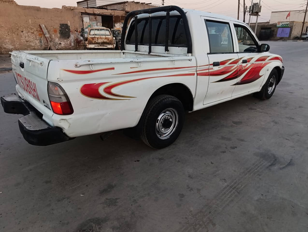 مزادالداخليه  مسبوشي  موديل 2004 مكينه وكير جديد  حدادي  جديد تخم تايرات  كهربائيّة شغاله  دوشمه جديد  مكفوله  من  الكلبه وضرب  وتبديل والصبغ  رقم التليفون *********** السعر 40 بيها مجال مكاني ناصرية قضاء الرفاعي رقم الهاتف ***********قم***********
