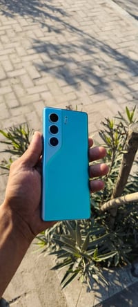 كامون 40 برو بلس • ٢٥٦ جيجا • رام ١٢+١٢