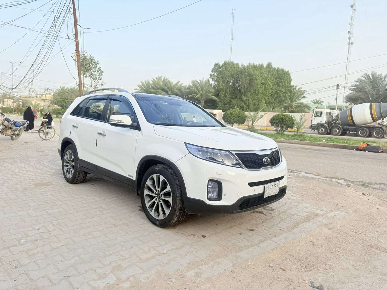 السلام عليكم سياره نوع سورنتو كويتيه مديل 2015كفاله عامه من صبغ او تبديل او بارد فول مواصفات بني رامه حساسات مري شفط كشنات جلد اشاير بل مري شفتات ستيرن مكينه 6ستندر مانع انزلغ مثبت سرعه السياره كفاله كير مكينه حداديه تخم تاير تبريد تئدفى تحويل مباشر العنوان كربلاء السعر 183بيها مجال حك الجيه رقم الهاتف ***********
