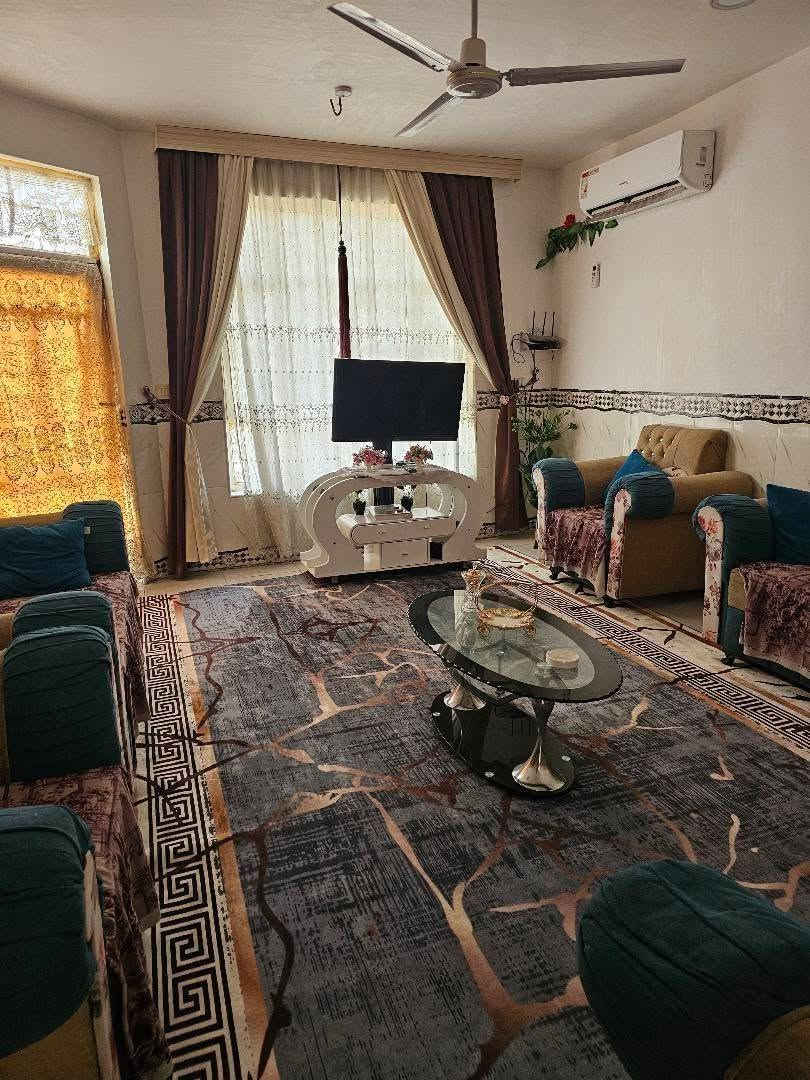 يالله السلام عليكم
بيت للبيع مساحه مساحه 350 بناء حديث سند 25
الموقع بابل منطقه الفندية شارع مالته 8متر تبليط 
الاستفسار أكثر اتصل ع رقم ***********
