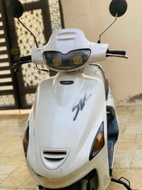 كرستال • فراشة • نضيف