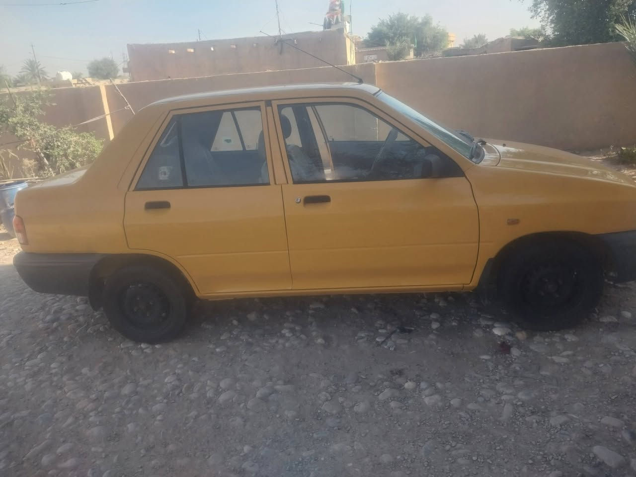 السلام عليكم سياره للبيع سايبا موديل ٢٠٢٣ بلادية بدون اي حادث بيهة شخوط باب السايق تكحيل  كير جديد محرك صرف قليل من الشركة تصرف باسمي صدر دبلات تخم بوربرن وتخم بنز ودسكات كلهة مبدلهة جديد تخم تاير جديد سيارة كاملة السعر ٧٠ ورقة  حي البتول الجسر الفرنسي هاتف ***********
