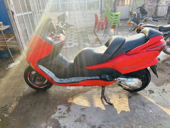 سلام عليكم فورزه صفر 8 كير ملغي دراجه ناعمه وحلوه مكينه خير من الله كهربائيات شغاله عوزه بس جاملغ امامي 550 وبيه مجال لشراي ***********
