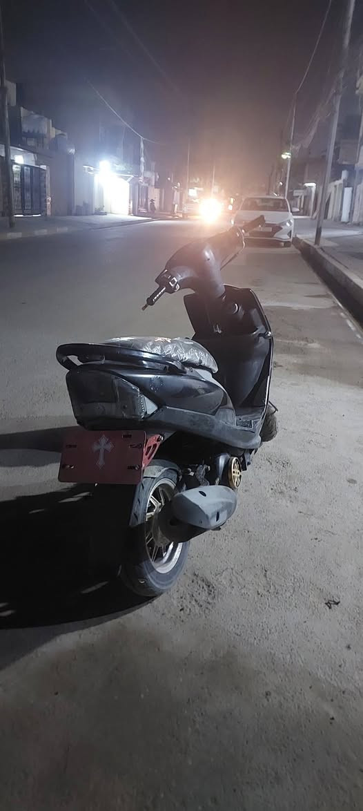 السلام عليكم
دراجه ماكس للبيع 
بوشه 49 بلاد 
دراجه شغاله كرهبائيات بل كام بيه نضام دبل اشاره سلغ وهندر شغال صالنصه بلاد عداد سرعه وعداد بنزين شغال 
مزوده قبق فلاين 
قطره دهن 
وياله ذهبي 
بريكات SAW
قاعده رقم RBM
جملغ كاربون 
سعر 550 بيه مجال للطيبين 
مكان بابل الاسكندريه 
رقم*********** متواجد واتساب وفيس
