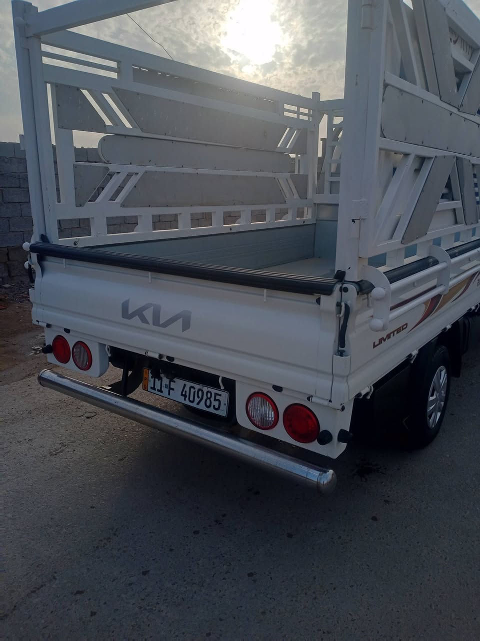 سلام عليكم كيه حمل موديل 2024سياره حلوه نضيفه بيهة صبغ من يم ماسحات أو تكحيل رقم بغداد تحويل مباشر  سعرهة 150بيهة مجال شراي خابر أو راسل مكان بغداد النهروان ***********
