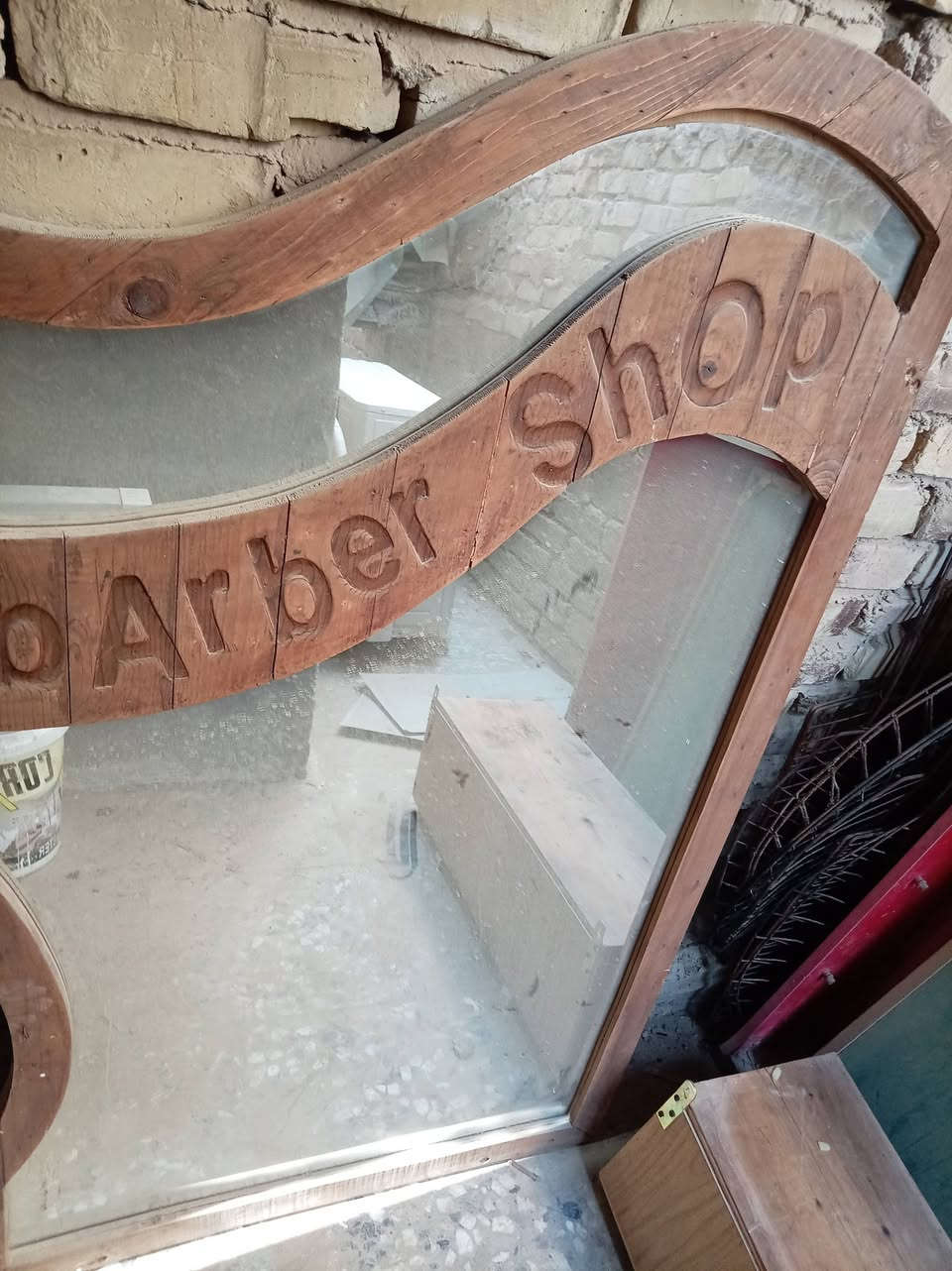 ***********  مري ٣ نفس الشكل مرايه أكبر عارضات ثنين كاملات وسبلت
