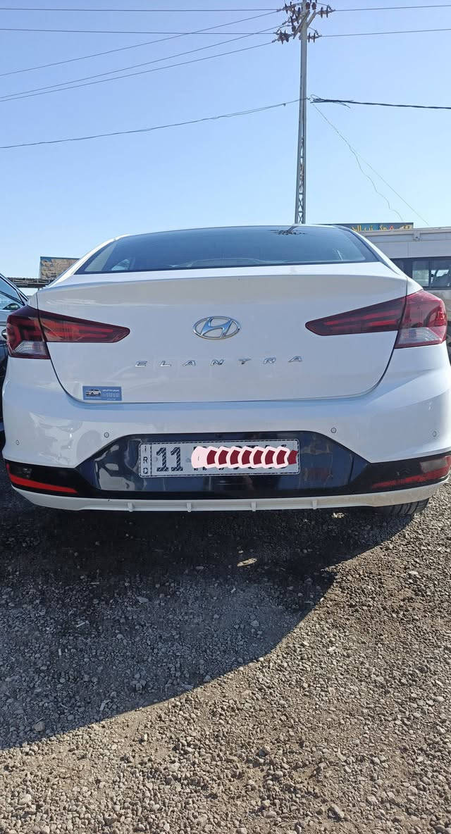 لنترا  ٢٠١٩ خليجية مكفوله كفاله عامه
فول مواصفات
رقم بغداد نكليزي 
 مكينه 2000 دوش
 كير مكينه حداديه جديد 
 تبريد ثلج 
شاشه 
فتحه سلايت
مري شفط
 تحكم ستيرن 
كشنات جلد
لد نهاري 
حساس امامي خلفي 
السعر 170 بيه مجال 
رقمي ***********
