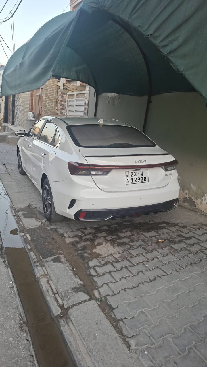K3 موديل ٢٤ فول مواصفات vib ام الرادار والتبريد خلفي وقياده ذاتيه وفتحه واشاير لكزس ماشيه ١٤ الف كفاله عامه رقم السياره اربيل السعر ١٥٢ ورقه 
***********
