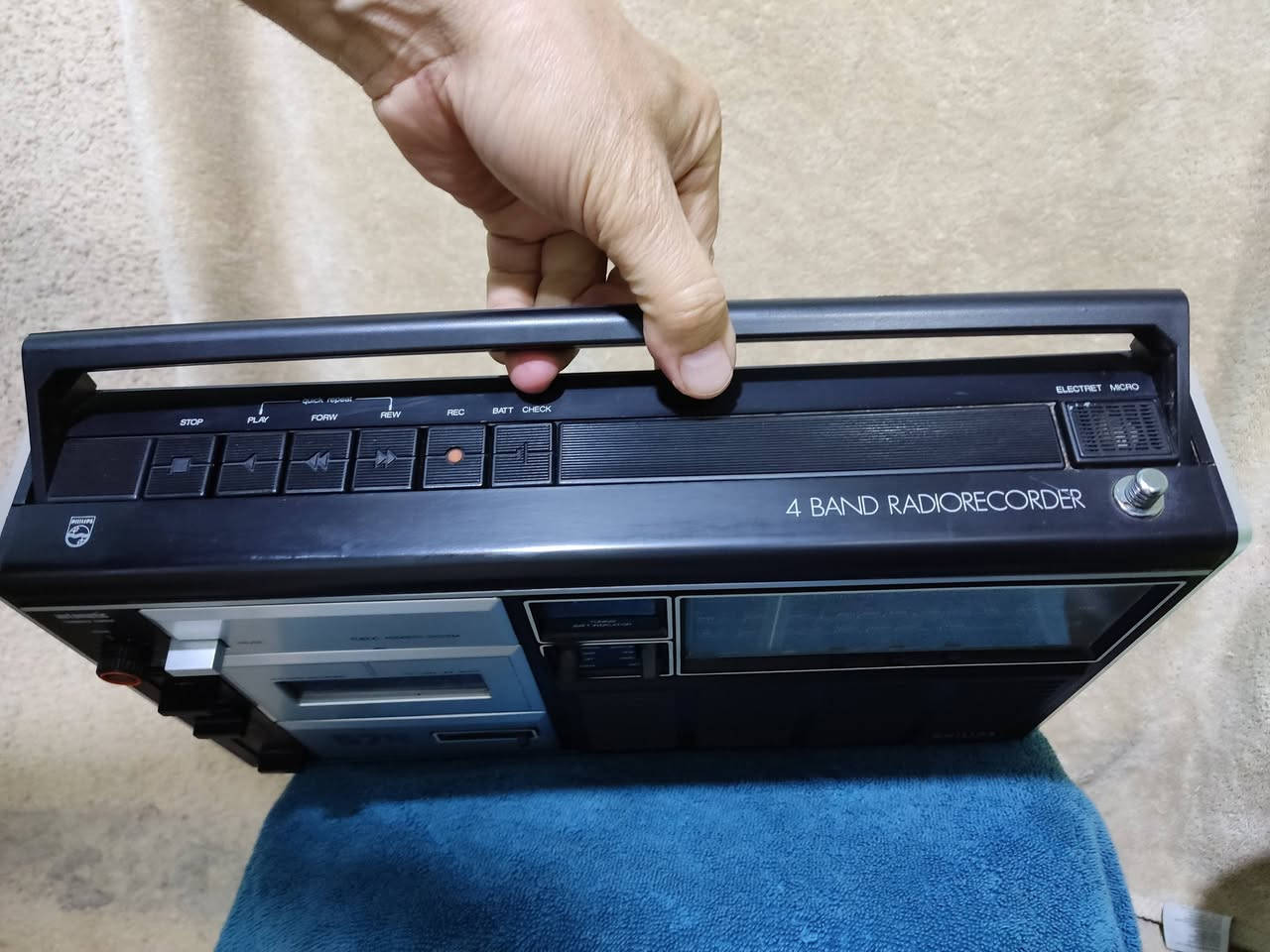 راديو مسجل فلبس
هولندي اصلي
مسجل لا يعمل 
راديو شرط الشغل والنظافة 
٦٠ مع التوصيل


**إذا كنت صاحب هذا الإعلان وتريد حذفه لأي سبب، رجاءا أرسل رسالة إلى الدعم الفني**