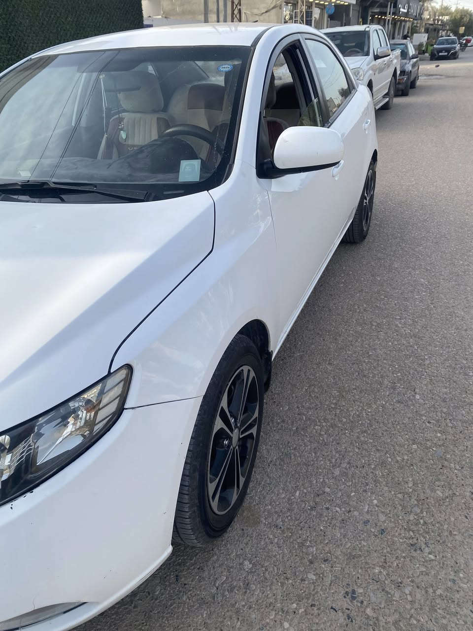 سيراتو
موديل 2012
خليجي 
مكينه 1600
سياره جديده 
السعر 104وبيها مجال للاستفسار 
***********
