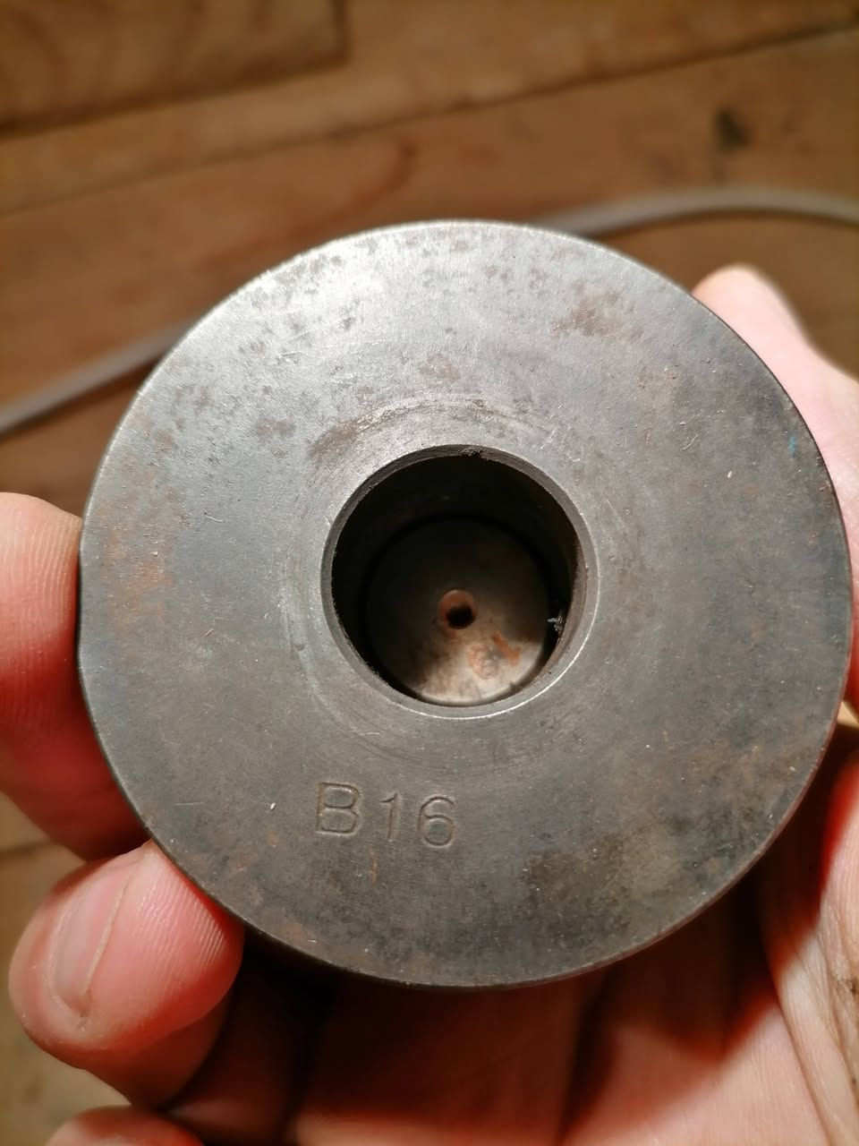 السلام عليكم
اعتقد سنتر مال تورنه


**إذا كنت صاحب هذا الإعلان وتريد حذفه لأي سبب، رجاءا أرسل رسالة إلى الدعم الفني**