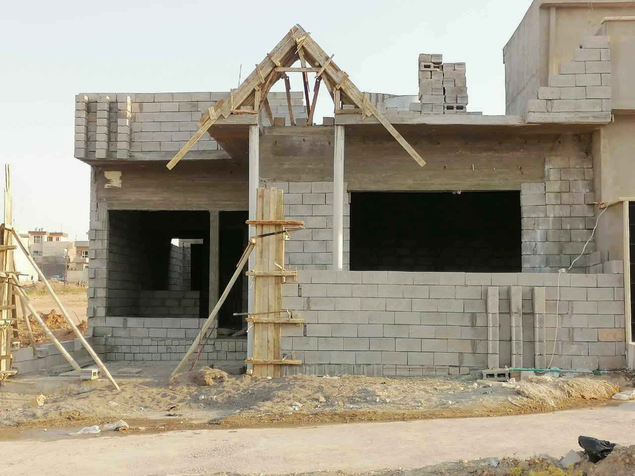 هيكل للبيع مساحه ٢٠٠ متر 

 في حي الكندي الثانية قرب مولده الجود 

الهيكل طابقين طابق الثاني ما مصبوب 

المنطقه كامله الخدمات تبليط ماء كهرباء 

السعر ٥٥ مليون قابل للتفاوض 

للاستفسار أكثر الاتصال على الارقام التاليه 

***********
***********
***********
