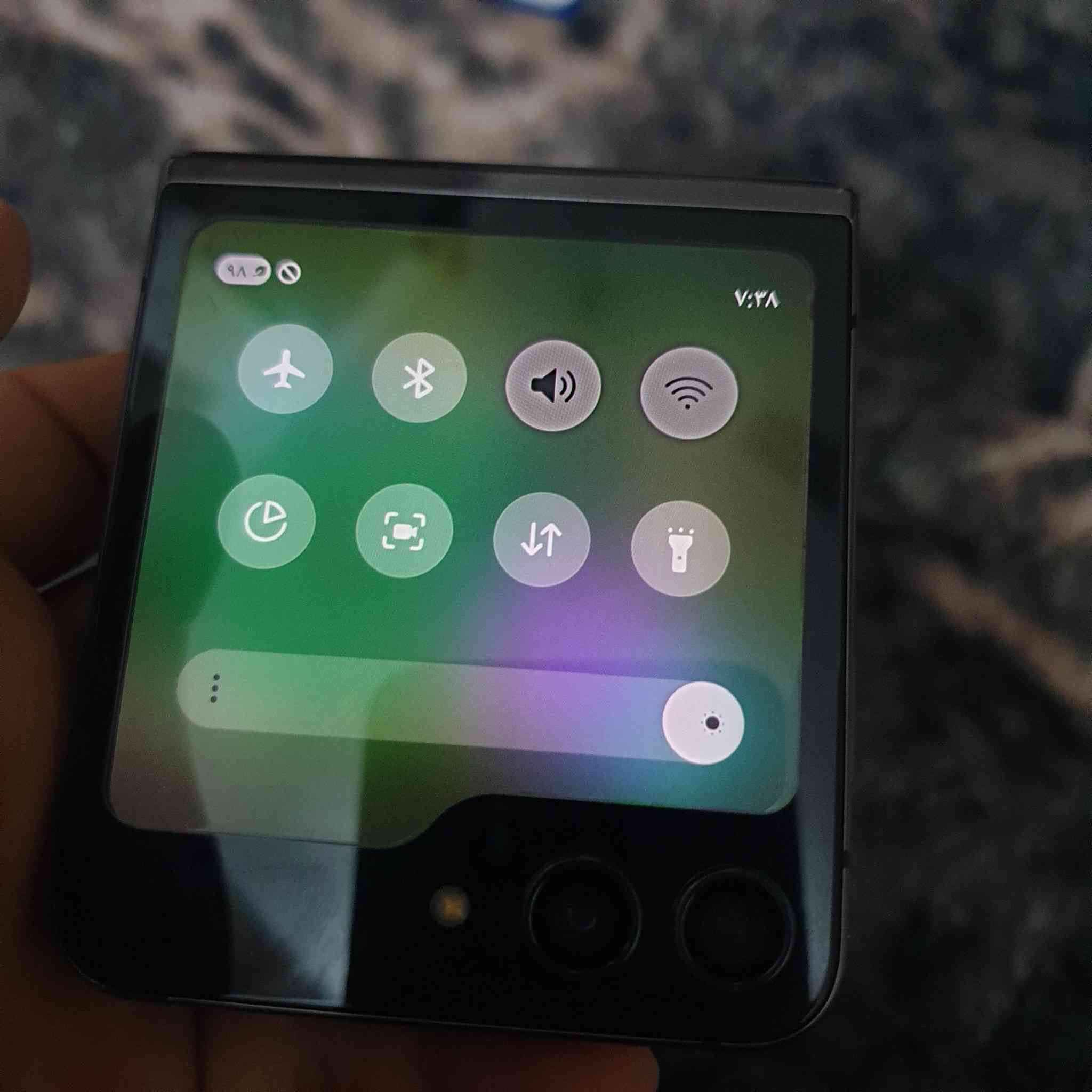 السلام عليكم جهاز Z Flip 5 للبيع
الشاشة الخارجية شغالة طبيعي بس الداخلية متشتغل مع ملحقاته رايده بسعر 150 مع مجال بسيط


**إذا كنت صاحب هذا الإعلان وتريد حذفه لأي سبب، رجاءا أرسل رسالة إلى الدعم الفني**