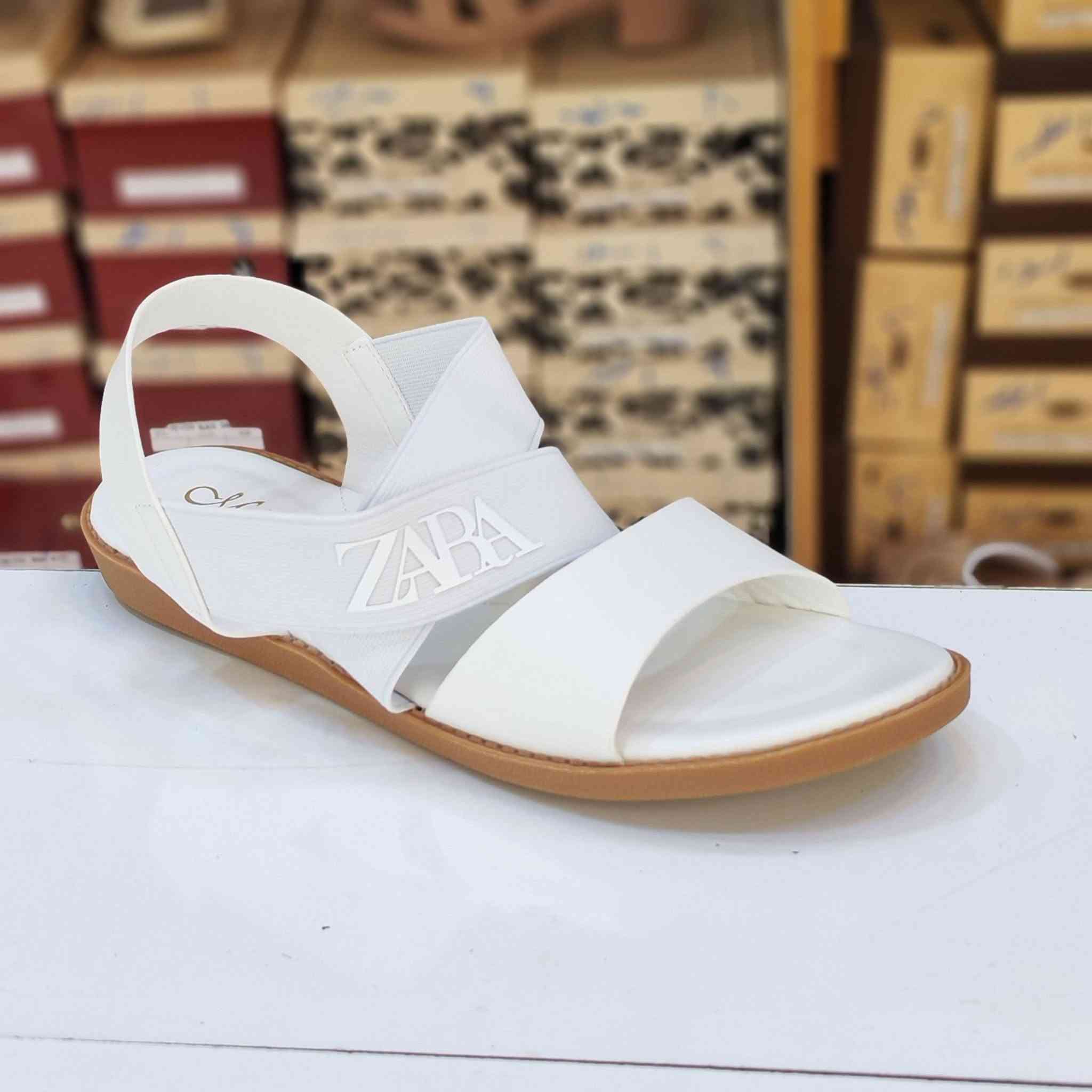 #جديد
سعر القطعة 💥 15000 الف 💥
صندل فلات طبي خفيف ماركة ZARA الوان المعروضه فقط
#العنوان خانقين مجمع الحاج قاسم خلف مجمع حبيب مول
توصيل جميع المحافظات وداخل خانقين واتس ***********
احذية و حقائب بشار
