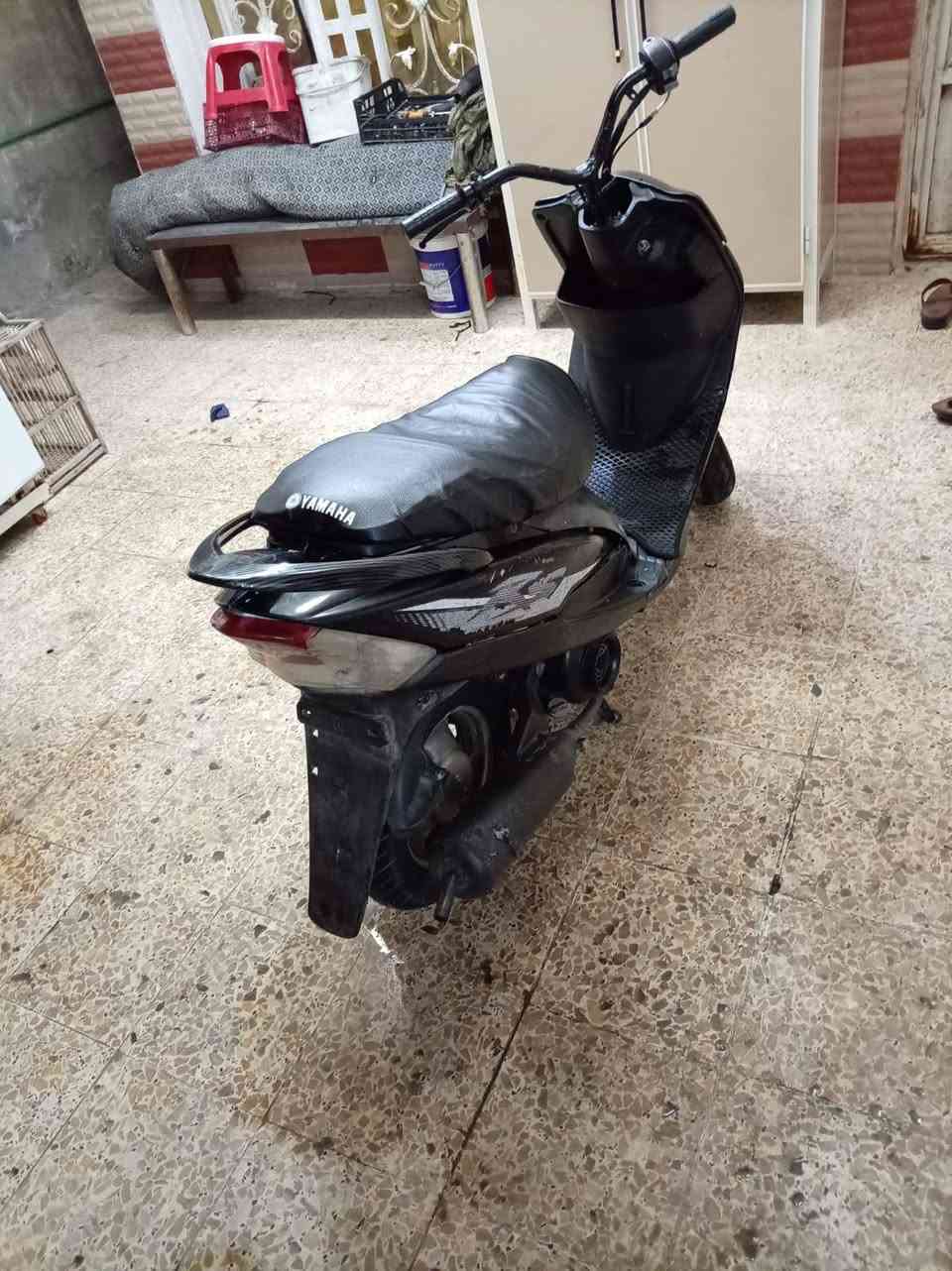 سلام عليكم دراجه لبيع ماكس عدله دراجه نضيفه مفتوحه السعر 350قفل شلعه ومعدل هندر المكان بصره نواب الضباط مقابل مستشفى العسكري رقمي ***********
