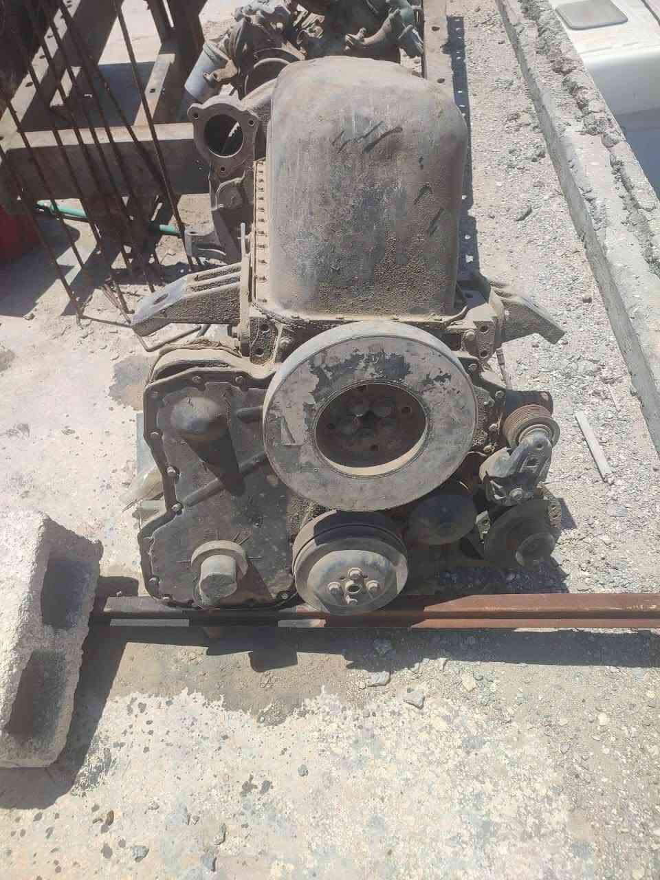 سلام عليكم للبيع  مكينتين كمنز ٢٤والف وحده صاطره وحده بس كوره مفتوح بيه سيته طافره بيه راديتر ونتر كلر وشاصي متروكات المكاين الستفسار ***********
