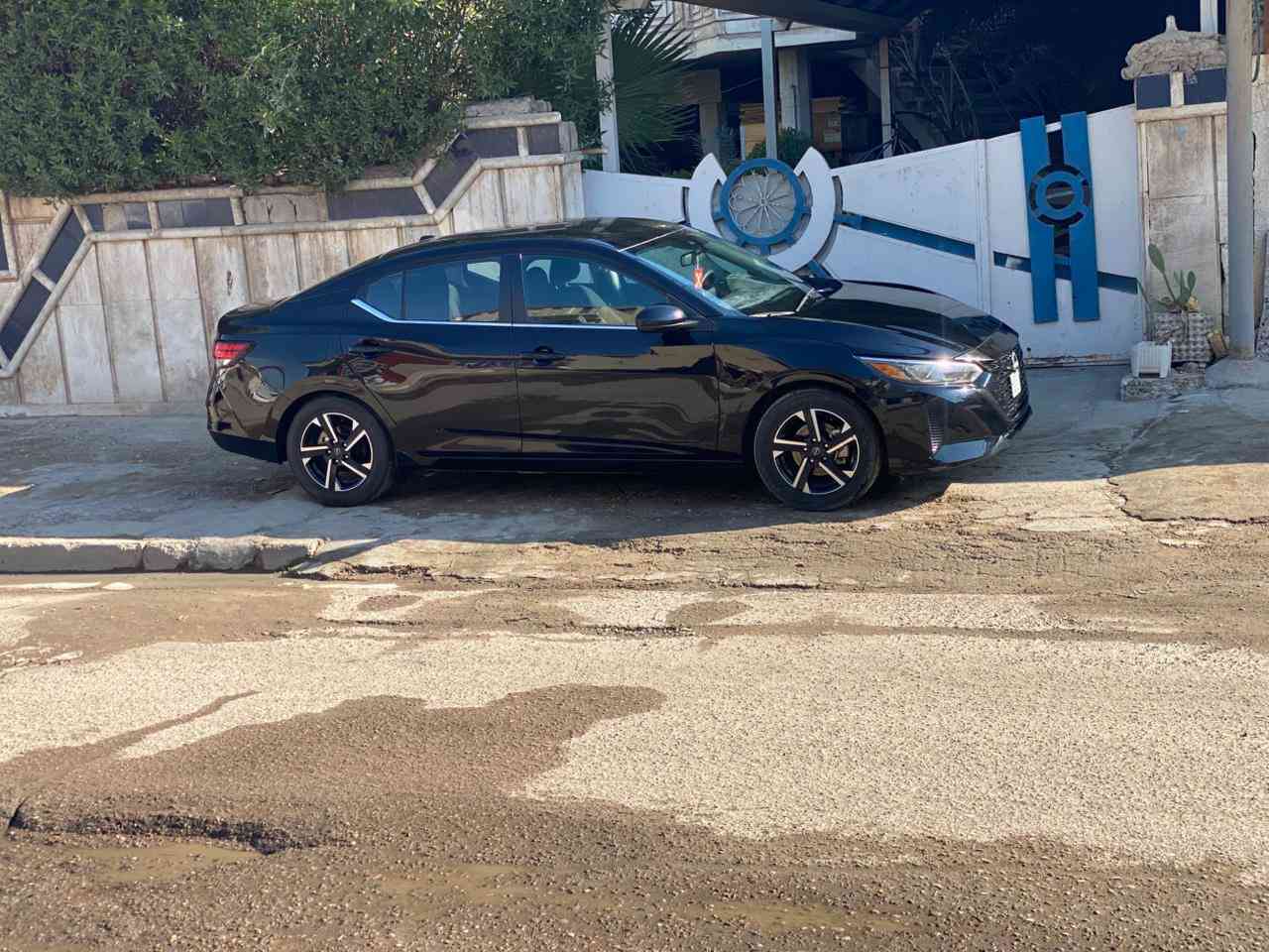 السلام عليكم اخوان سينترا ٢٤ بدون لوحات صار بيها صبغ بنيد ودعاميه فقط السيارة جديدة وجاهزه والمواصفات معروفه نقصها فقط رادار امامي مكانها بغداد السعر ١٣٠$
***********
