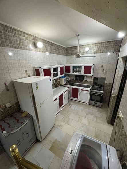 ‏ بيت للبيع في حي البنوك شارع الكنيسة مساحة 40 متر 
الواجهة 4 متر والنزل 10                     
قريب على شارع العام أول بيت داخل الفرع قرب تمتوعة
‏ الطابق الأرضي 
 استقبال ومطبخ وخدمات ومنور 
الطابق الأول
 غرفة كبيرة وغرفة صغيرة للأطفال 
الطابق الثاني 
بيتونه سطح 

 للاستفسار اتصل على الرقم الهاتف ***********
