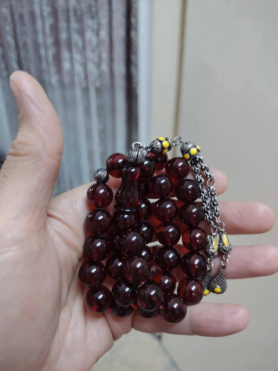 فاتوران  تركيه وسطيه شبابيه لون عسلي كركوشه وفواصل انتيمون الحجم  ١٢،٧٠ × ١٢،٢٠ ملم  من ارقى الخامات  جراخه من ٤ سنوات (( السعر  ٢٥  الف عراقي مع التوصيل من الاخير   ))  تواجد بغداد


**إذا كنت صاحب هذا الإعلان وتريد حذفه لأي سبب، رجاءا أرسل رسالة إلى الدعم الفني**