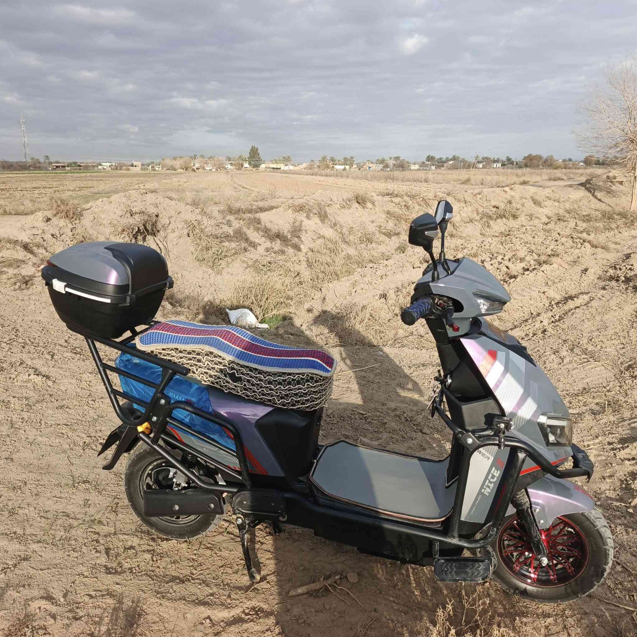 سلام عليكم شباب ماطور سكنس مدرع مديل 2025 فول نضافه كلشي شغال مثل ماوضح بل صور السعر 750 المكان القائم الرمانه / ***********) بي وتساب
