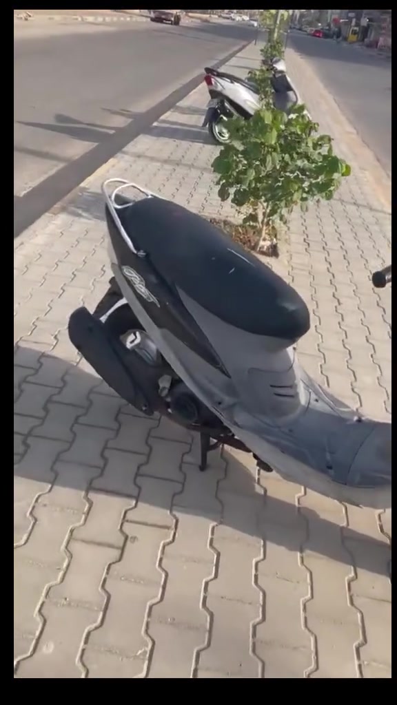 سلام عليكم دراجه للبيع جيس نضافه فول كدام عينك صارله شهر من طالعه حاويه دراجه نشطه وتخبل حته ماشيه قليل ماطلعت بيه مكاني سماوه السعر 850وبيه مجال قليل 🌷


**إذا كنت صاحب هذا الإعلان وتريد حذفه لأي سبب، رجاءا أرسل رسالة إلى الدعم الفني**
