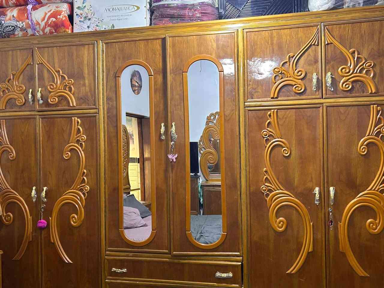 سلام عليكم غرفه نوم كامله مكانها بغداد العبيدي *********** واتساب فقط
