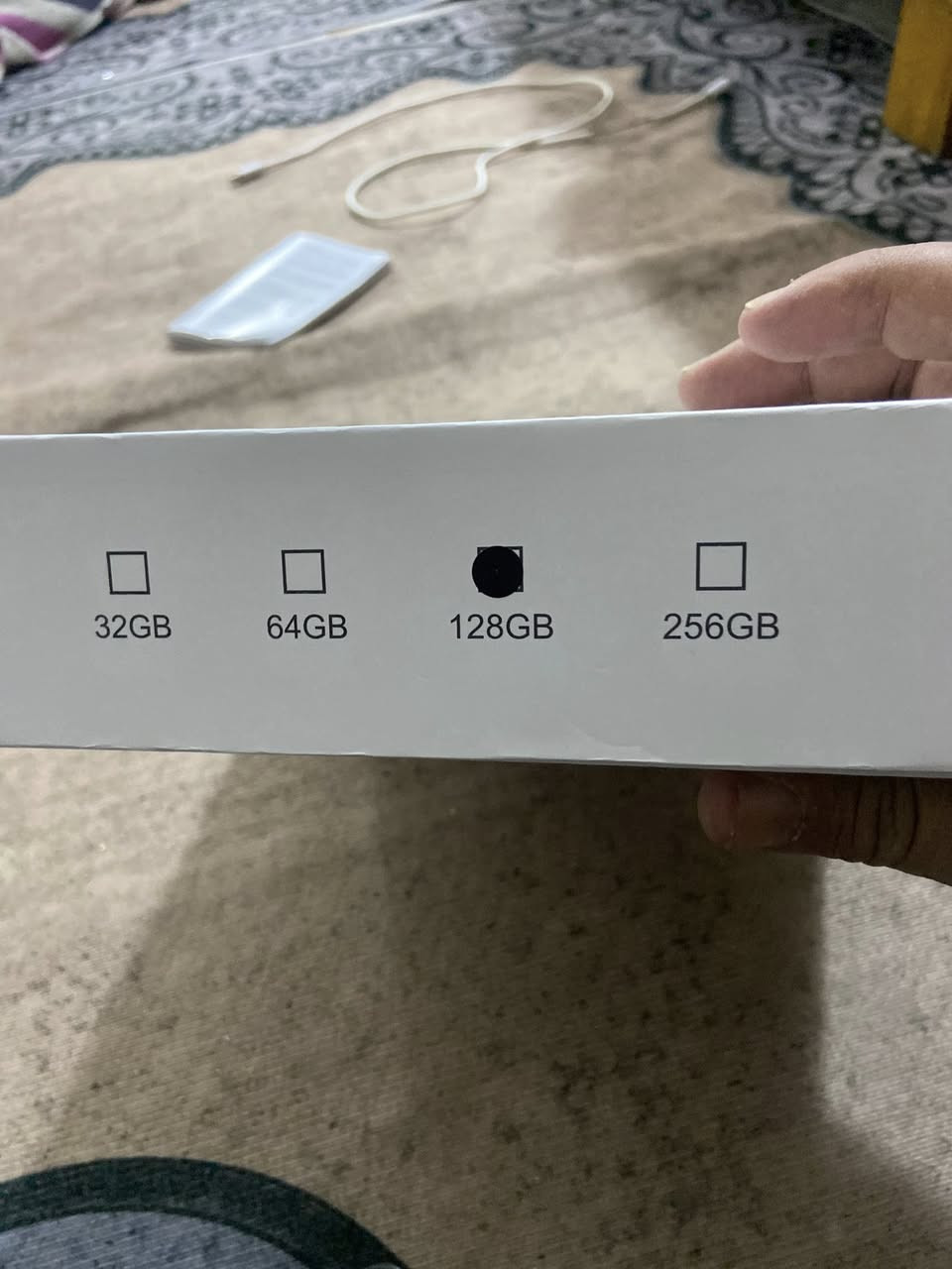 السلام عليكم ايباد تاب ١٠ الحجم الجبير جديد غير مستخدم الذاكره ١٢٨  كامل ملحقاته لا يعلك ولا يكطع  سلسل أثناء الاستخدام الي يخدمه يتفضل خاص ***********
