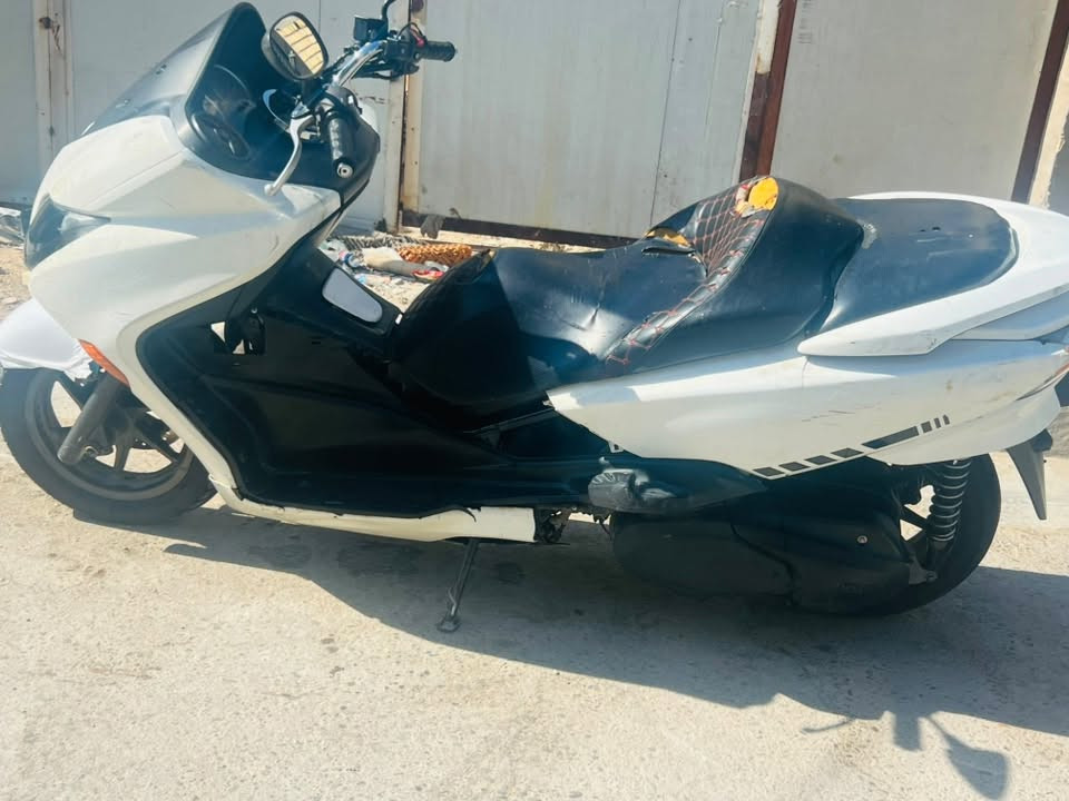 سلام عليكم فورزه 010 مكينه ما مفتوحه الدراجه نضيفه عوزه كلاجات خلفي و دسك خلفي السعر800 وبيه مجال الرقم ***********بغداد
