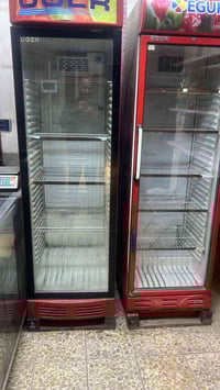 للبيع عارضات عدد ٢  شغالات  ب ٥٠٠ الف   0771 118 8434