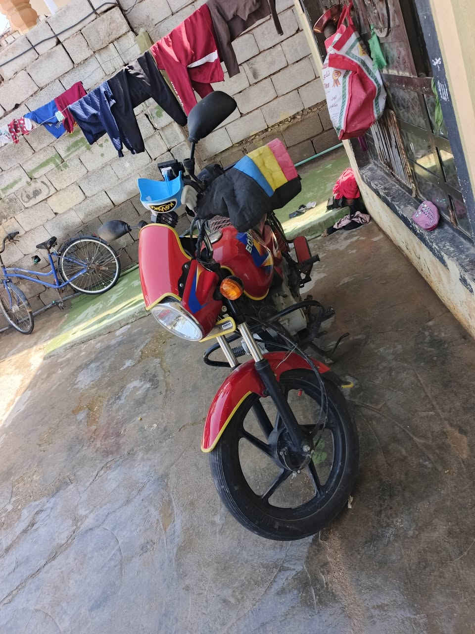 سلام عليكم دراجة بوكسر موديل ٢٣لماكن ديالى بعقوبة لسعر ١٤٠٠ وبي مجال ***********
