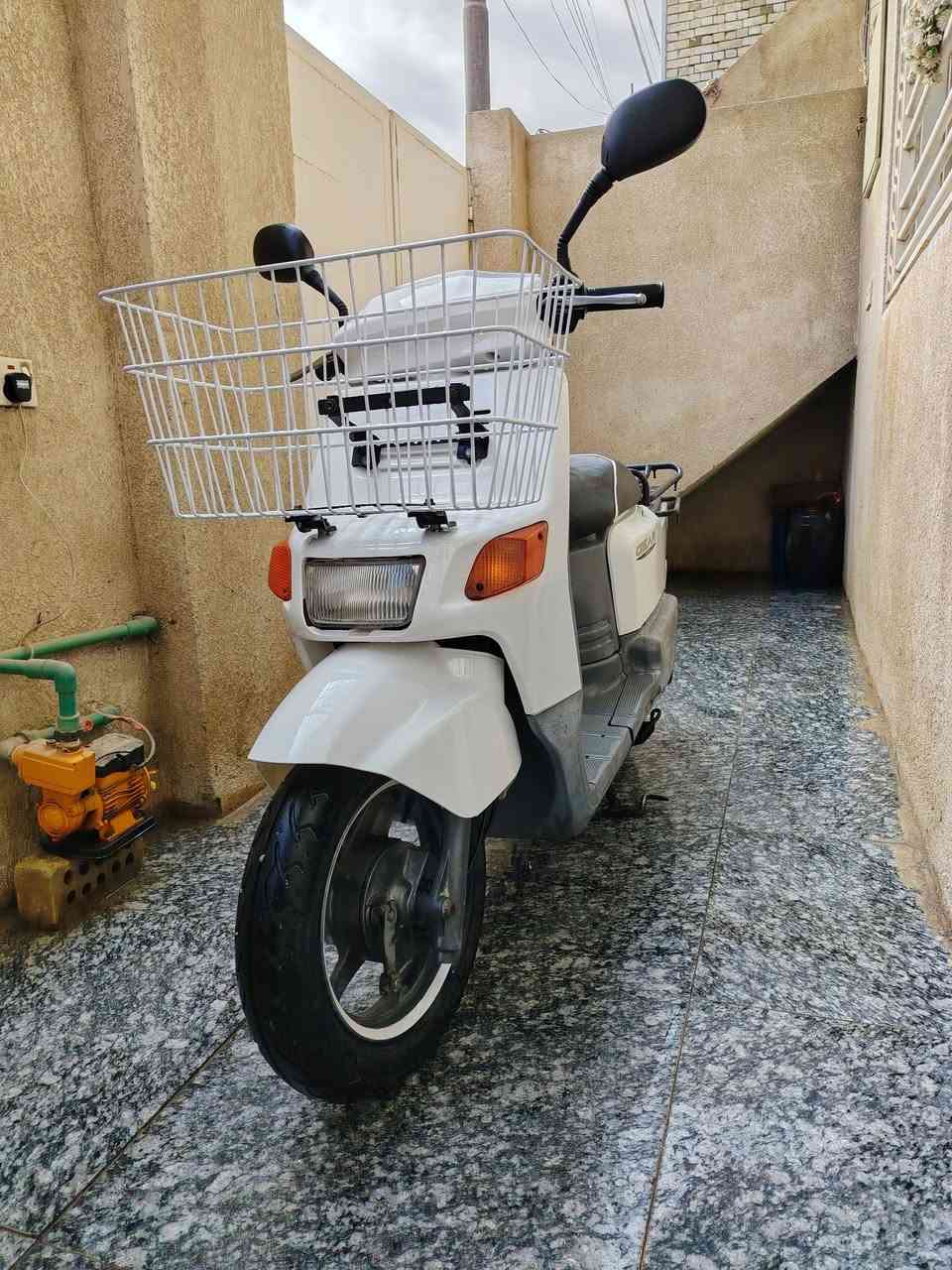 دراجه بيكم للبيع 
كلش نظيفه محرك ناعم شلعه قويه
كربلاء ***********
