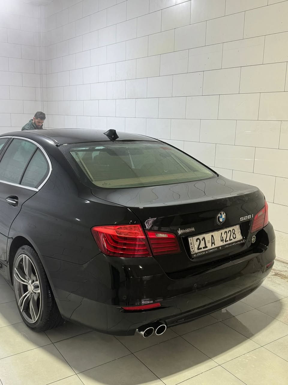 Bmw 528 2015 للبيع
خليجي وكالة العروش
4 سلندر ، محرك 2000 twin turbo ￼سوداء اللون
رقم سليمانية
كشنات جلد
ابواب شفط
كشنات كهرباء ذاكرة
فتحة
أطارات رن فلات
خمس بردات تحكم 
كير مكينة تبريد كهربائيات كلها وكالة العروش من اربيل
اربع انظمة قيادة
Eco / comfort / sport / sport+ كل نظام تتغير الشاشة مال الدشبول
قطعتين تبديل
السيارة جاهزة ونظيفه في وكالة العروش في اربيل الوكيل الحصري لشركة Bmw في العراق
للتواصل
***********
***********
السعر 18000$ وبيها مجال
