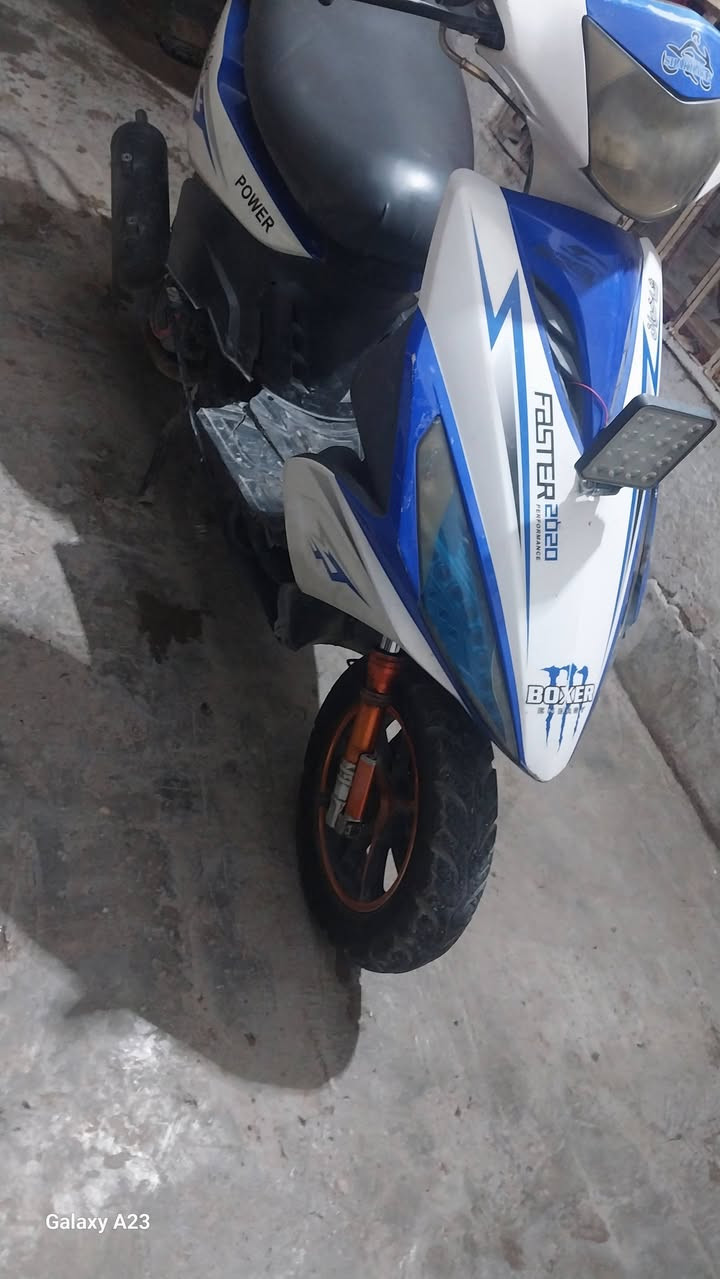 مطورمكس للبيع اي عيب ما بي كهربائي سلف كل شغلا  سعر 200 وبي مجال رقم ***********
