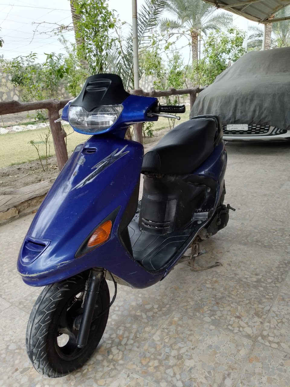 السلام عليكم 
فراشه فحل دسك
دراجه كله بلاديه وجديده كفراته نضاف 
دراجه مال جناي 
نكره سلف هندر لايتات كلشي بيه شغال
مكينه بلاد خرسه لاتبخر لاتنضح 
السعر325وبيه مجال حك الجيه
مكاني حله ابو غرق
***********
