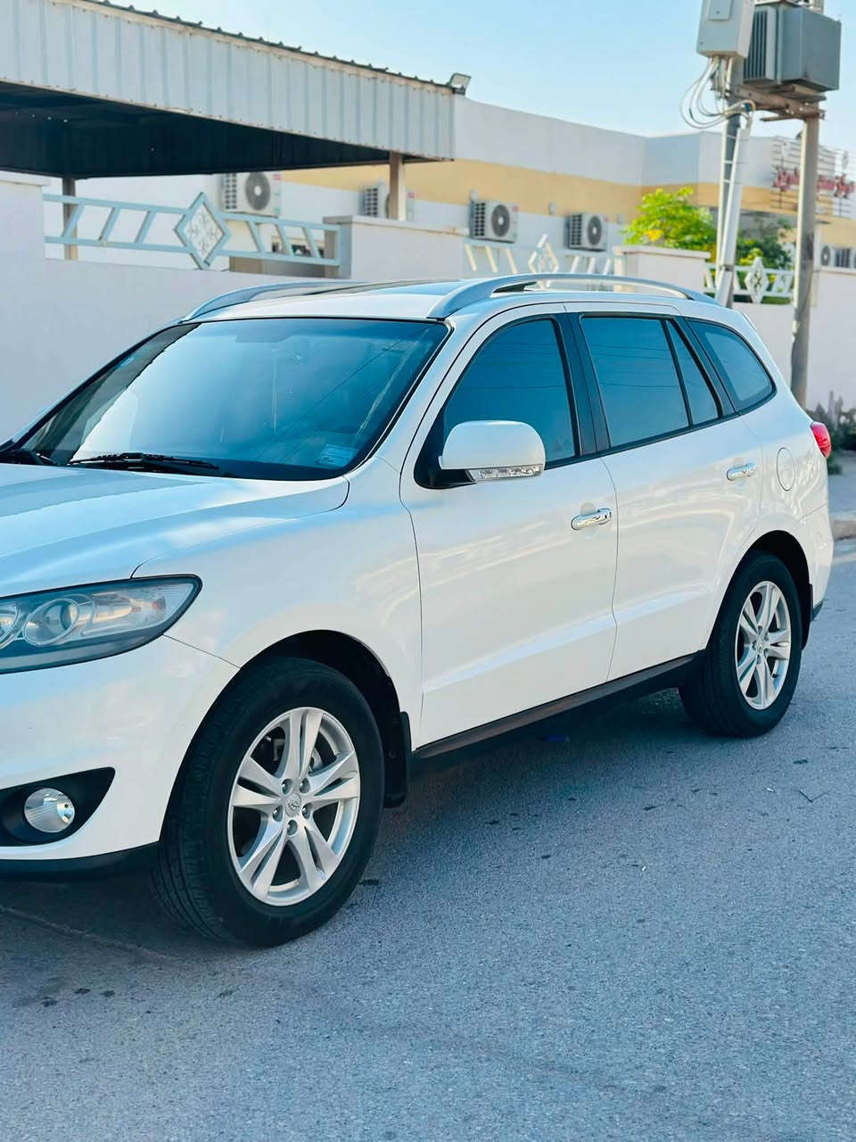 السلام عليكم سنتافيا11 فول للاخير وكفاله رقم بغداد  سعر 160  وبيها مجال شعدك اوبتيما مراوس تفضل خاص للأستفسار 
‭***********‬
