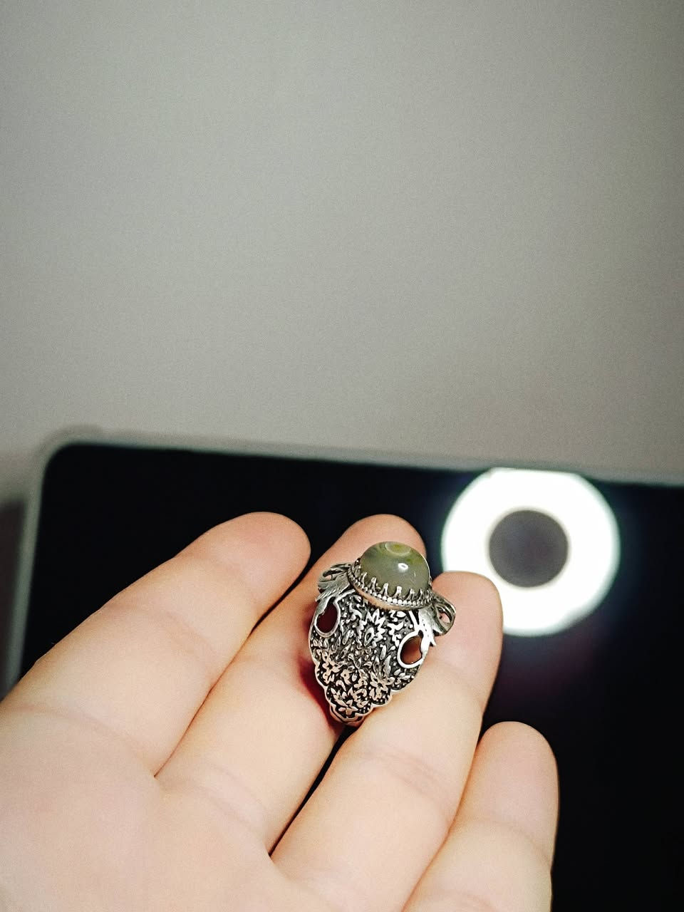 سلام عليكم
خاتم عقيق يماني كرزي الكرز صياغة يدوية جميلة روعة من جمال قياس 22/23

خاتم سليماني صياغة ملكية تحفة قياس 23/24

يوجد توصيل جميع محافظات العراق 

***********
