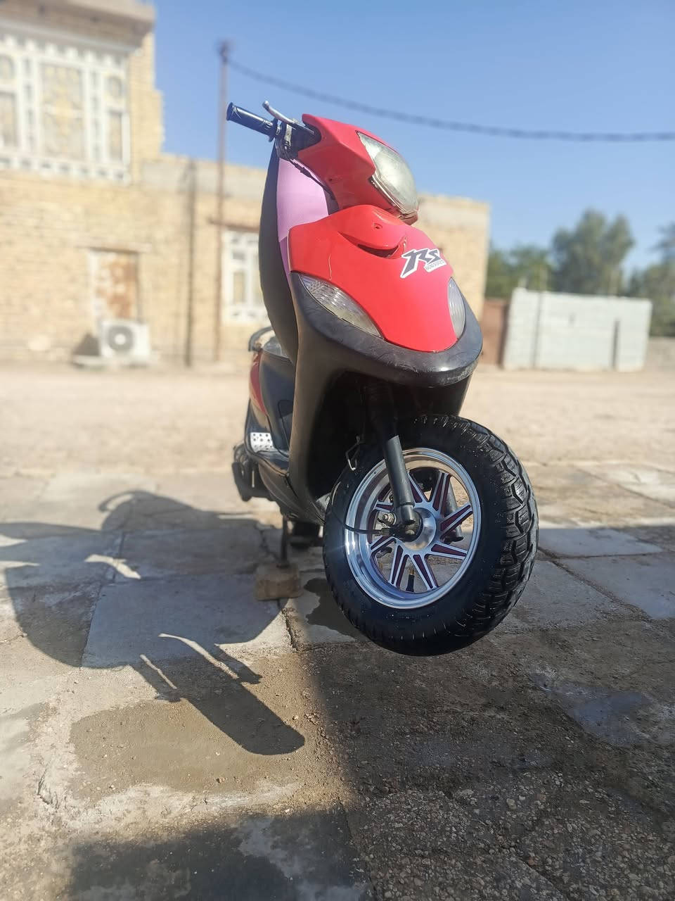 ماكس عدله بلاديه 49 اي نقص مابيها تعال افحص وين متريد سعر 750 وبيها مجال حك جيه مكان ناصريه سوق الشويخ للتواصل ***********
