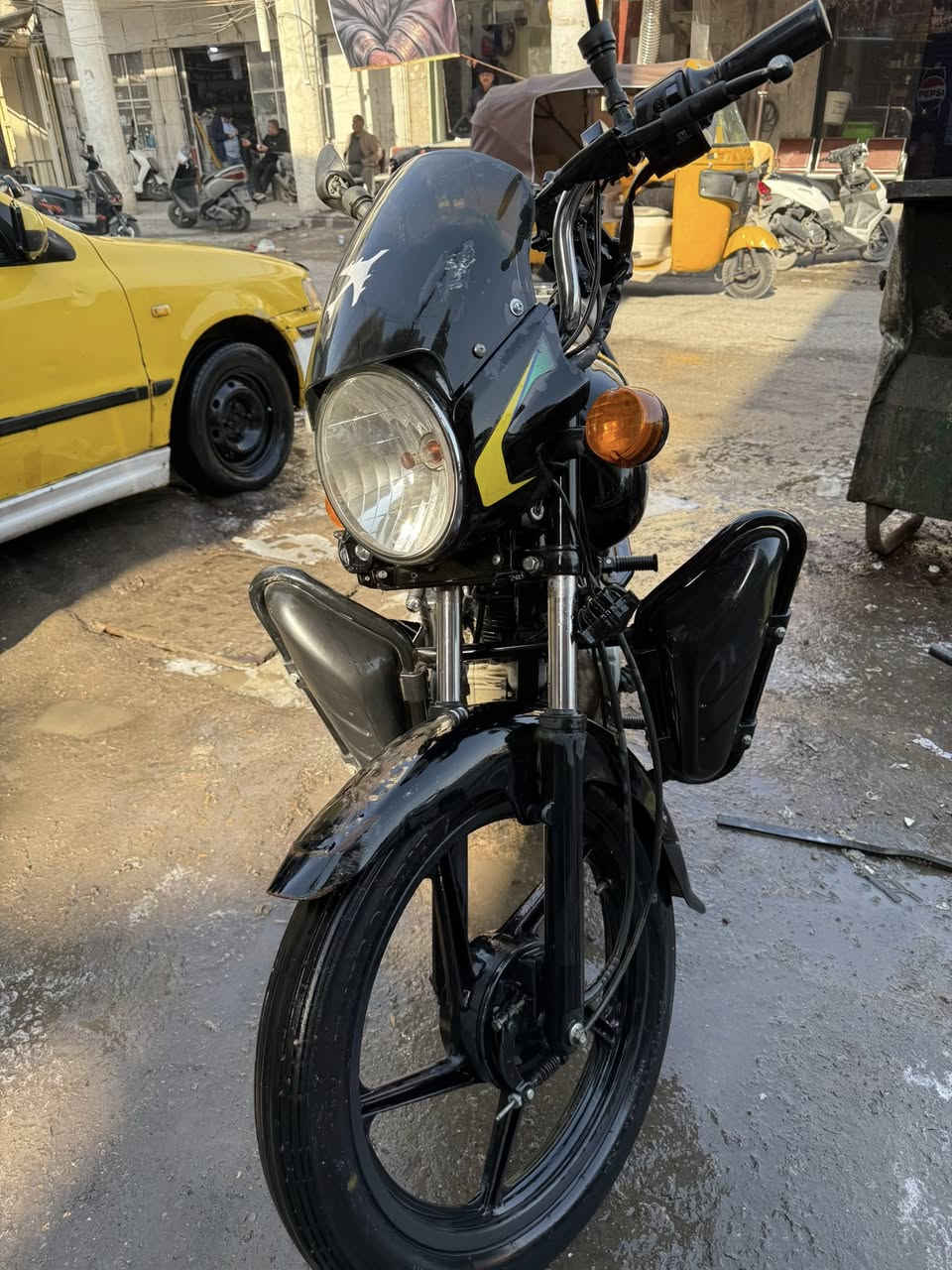 السلام عليكم دراجه بوكسر كلاسك موديل ٢٠٢٠ نازله ٢٠٢٣ داجه تجفيت شركه ماشيه ٥٠ الف بوكسر مال جنايه خير من الله وعليها شفت الخير مرقمه لوحتين نكليزي ب اسمي تحويل ثاني يوم رقمها كربلاء  دراجه بيها نواقص بسيطه لانو جنت اشتغل بيها ع باب الله وخير من الله وكرفتها خير  تجي تفحص وتشوف بعينك رايدها ب مليونين سبب البيع حاله صحيه ومستعجل ع بيعتها بيها مجال قبل لا تكسر بحلال العالم شوف خواتها بيش وحياكم الله مكاني بغداد النهضه ***********
